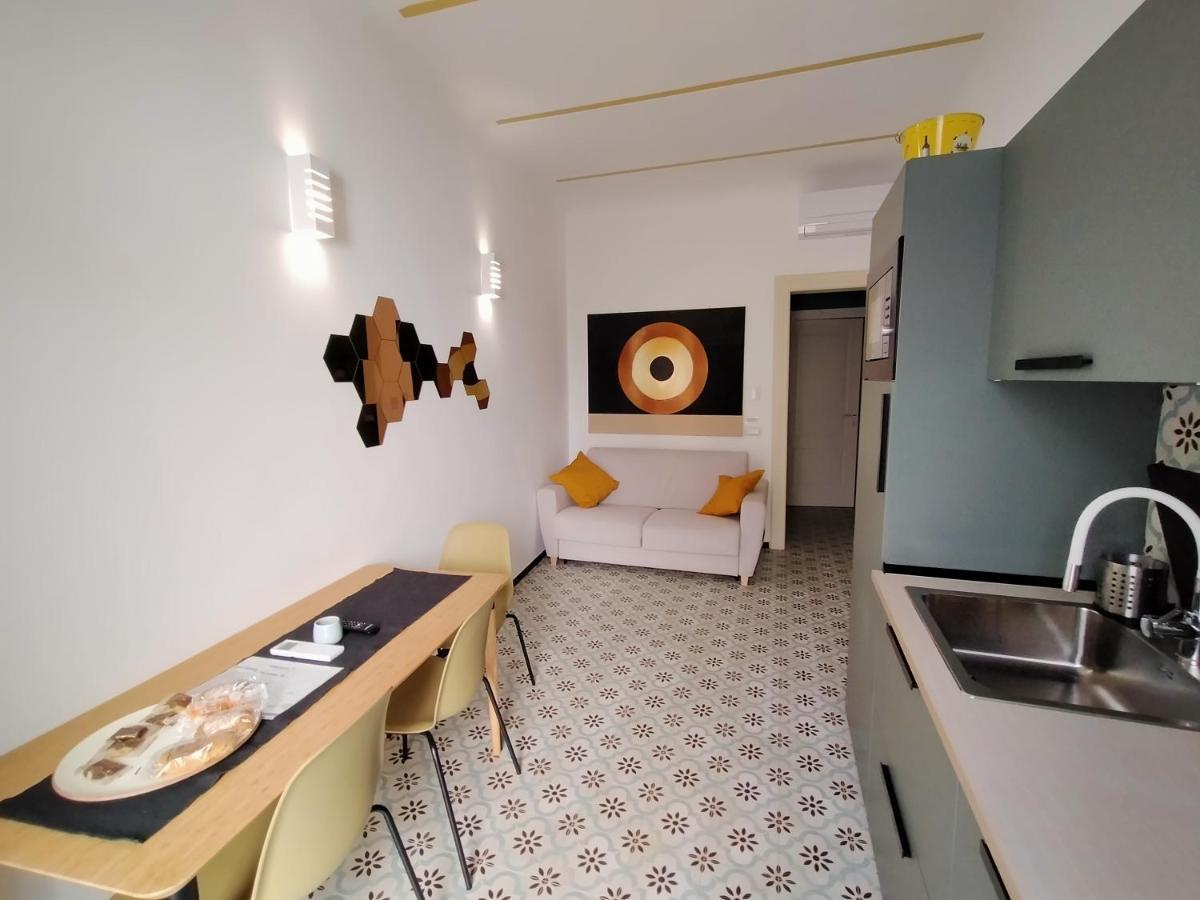 Sonnino Suite Jacuzzi Apartment Bari Exterior foto